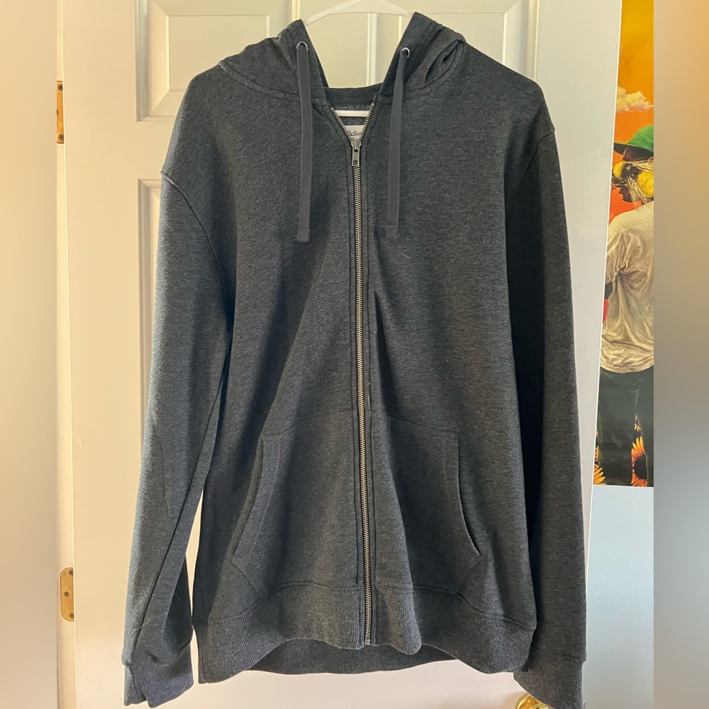 Super cute men’s full zip-up. Never worn and SO cozy